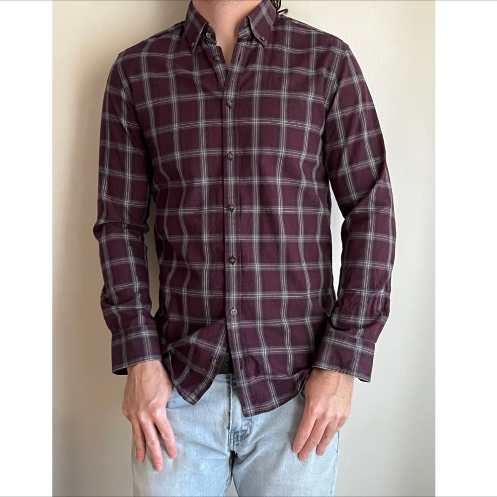 Charles Tyrwhitt Small Extra Slim Maroon shirt - Picture 1 of 3